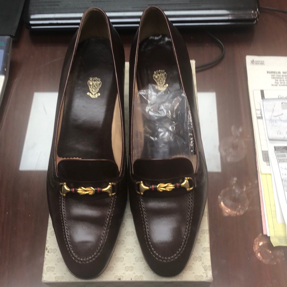 Ladies Gucci shoes